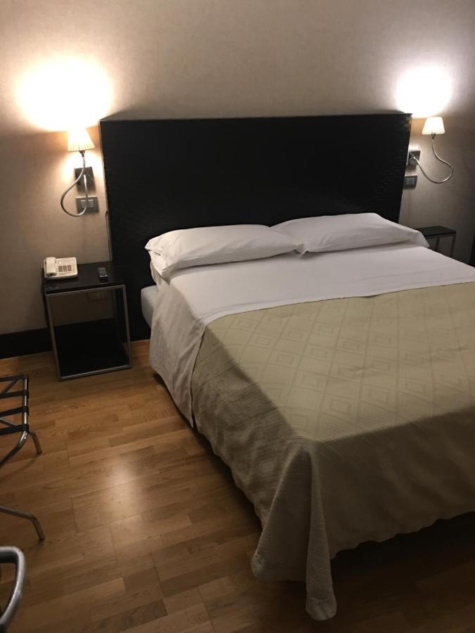 Mh Design 3* Naples