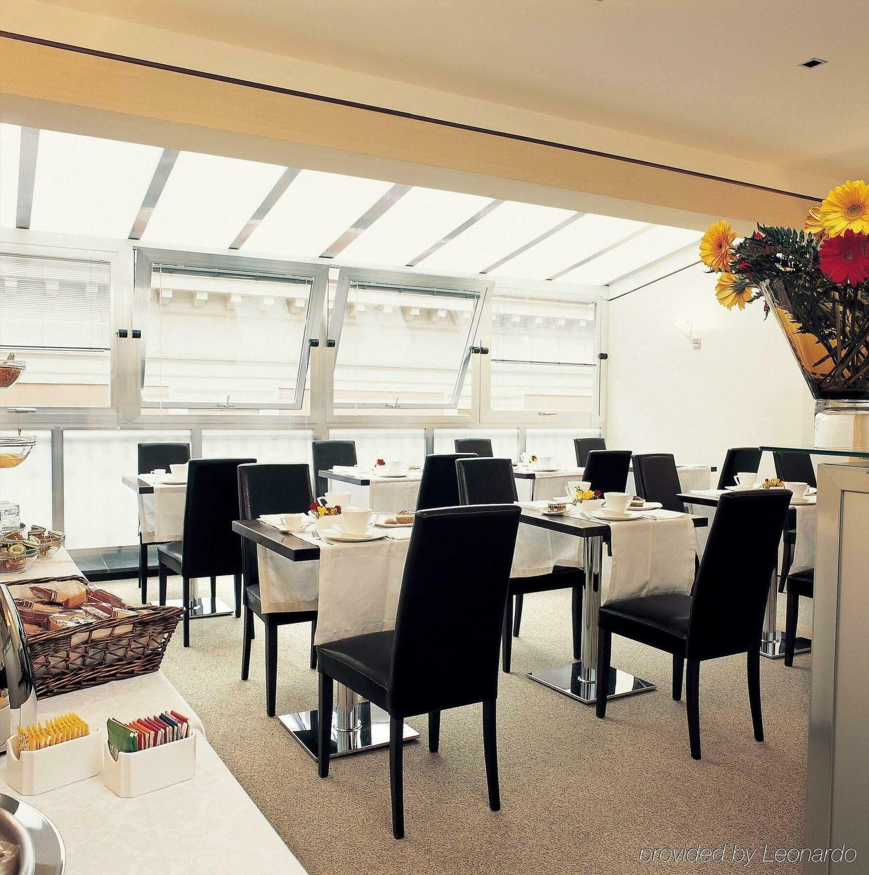 Mh Design Naples